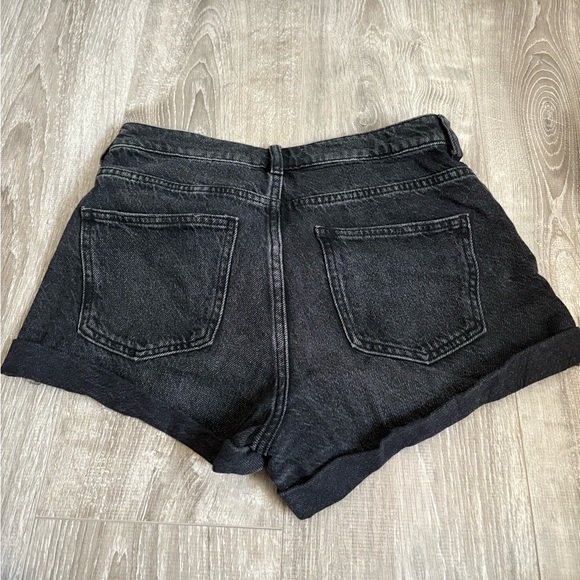 Black mom shorts - Picture 2 of 5